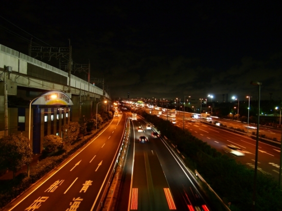 どのタイミングでつける ヘッドライトは早期点灯をこころがけよう 廃車買取のおもいでガレージ