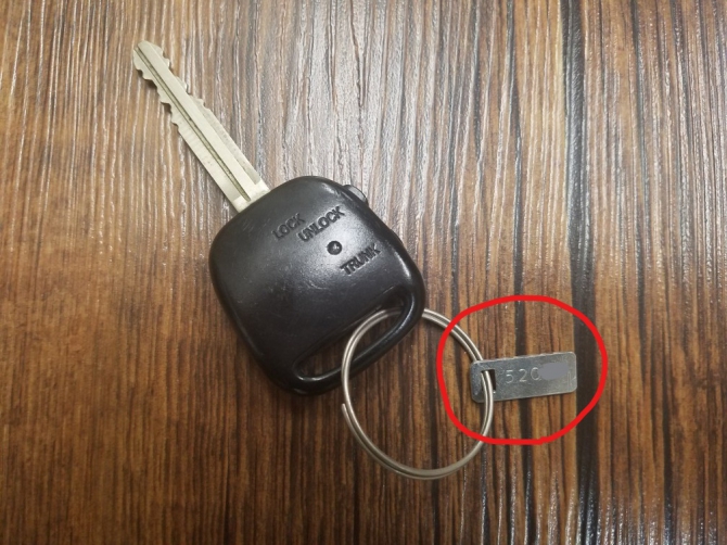 車の鍵とスペアキーをなくしたあなたが再び鍵を手に入れるための５つの方法| 廃車買取のおもいでガレージ
